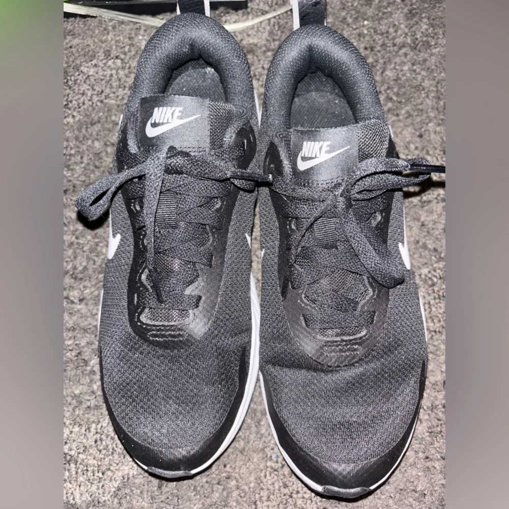 Nike Dual-Tone Black and White Athletic Shoes - Picture 3 of 5